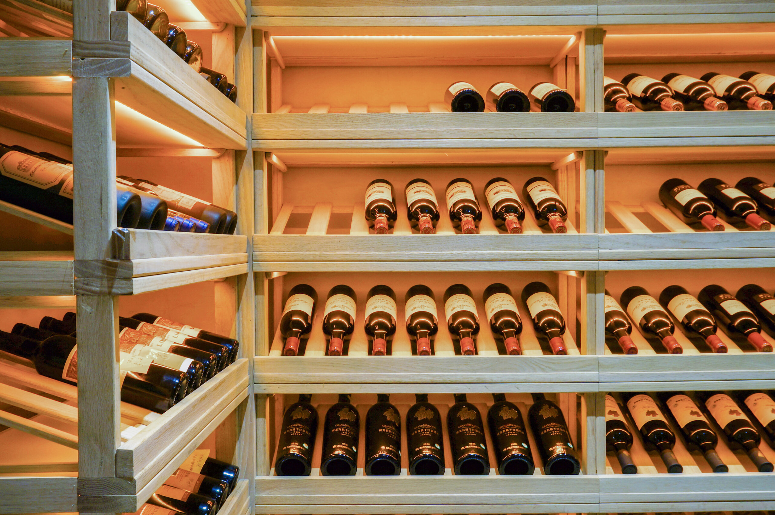 Livraison d'une sélection de vins pour votre séjour aux Hauts du Fort
